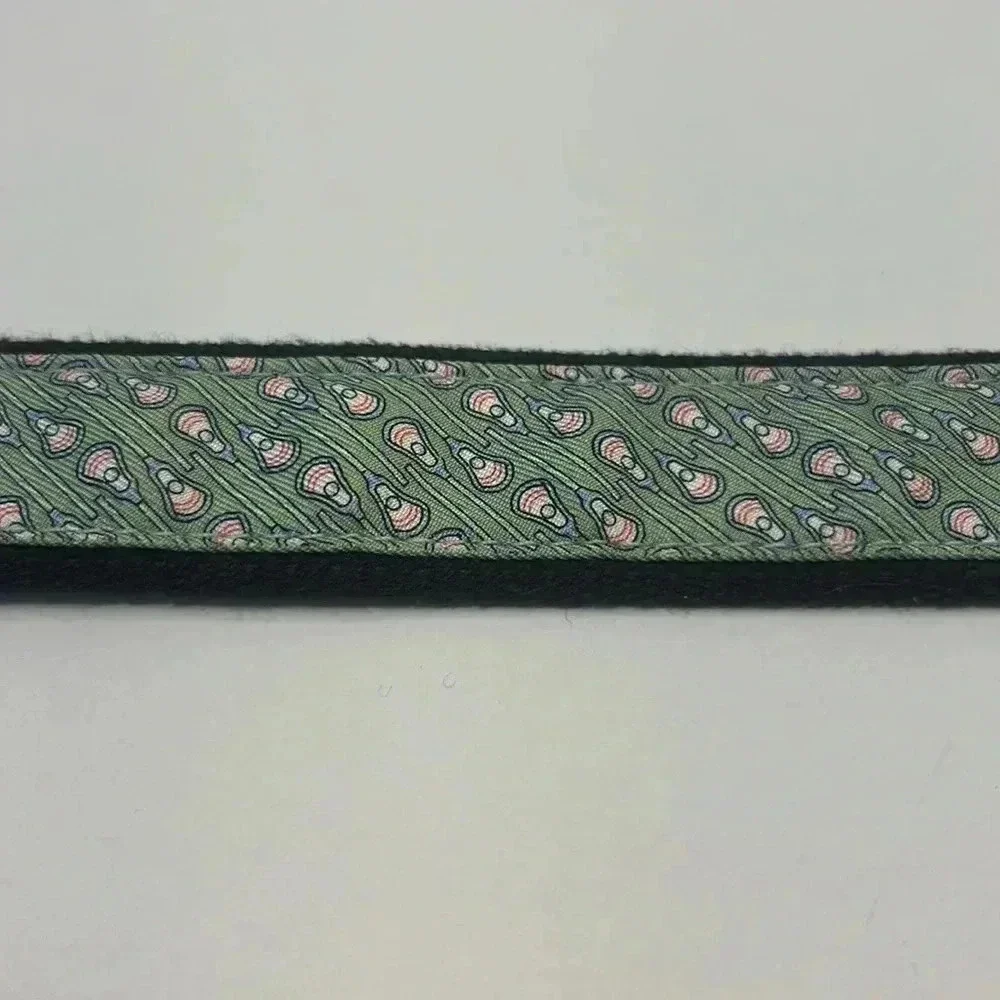 Vineyard Vines belt green w/lacrosse sticks canvas leather solid brass buckle